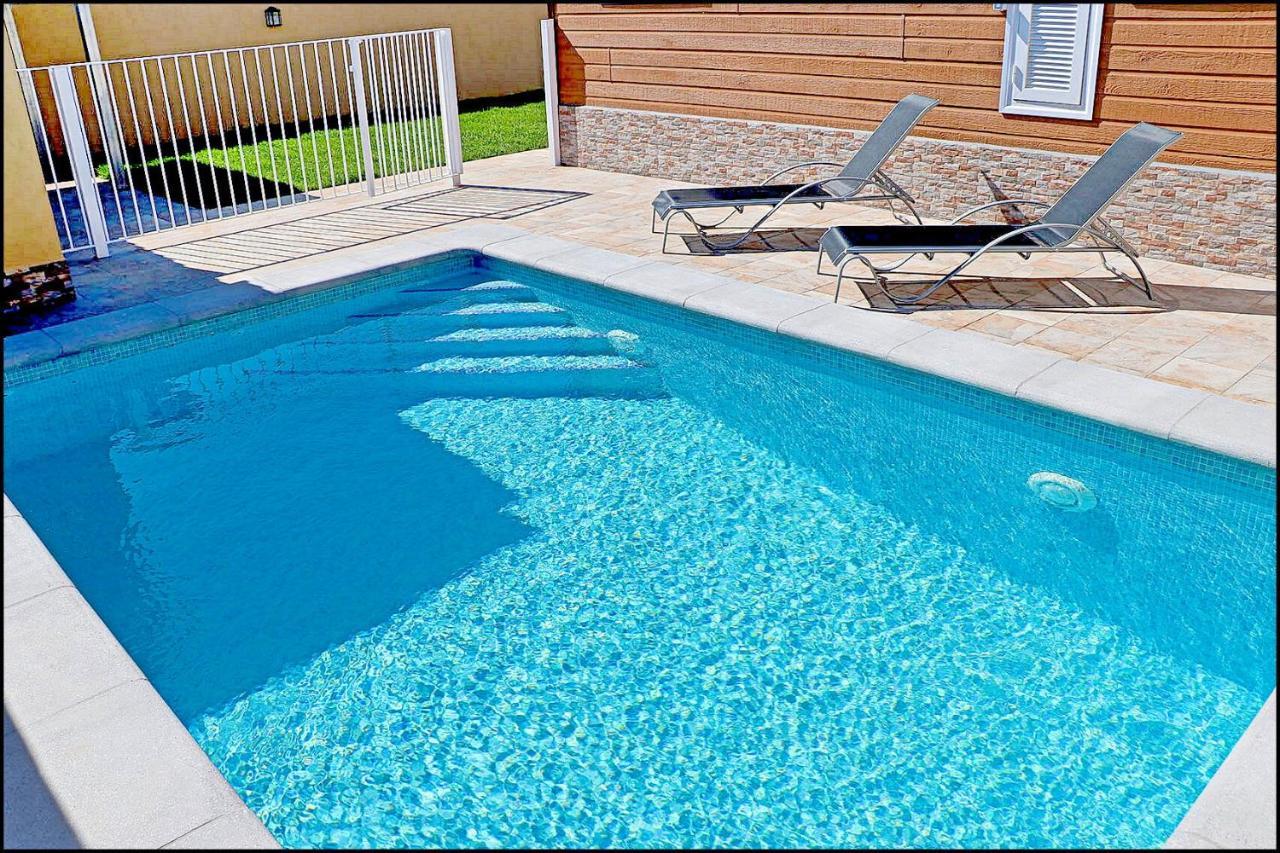 Bungalow con piscina privada Conil De La Frontera Esterno foto