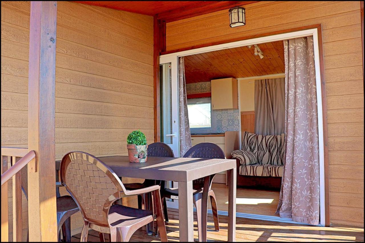 Bungalow con piscina privada Conil De La Frontera Esterno foto